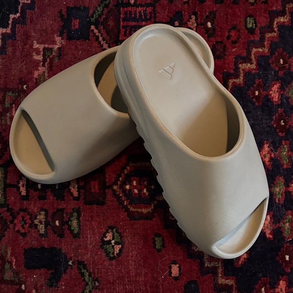 Adidas Yeezy Slide Sandals - Picture 1 of 5